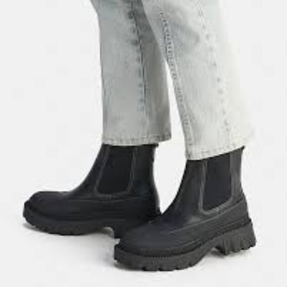 NEW Coach Women's Black Jayla Leather Bootie - Picture 2 of 7